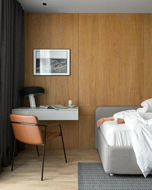 Дизайнер Юлия Смышляева оформила вневременной эргономичный интерьер для молодой семейной пары. 01