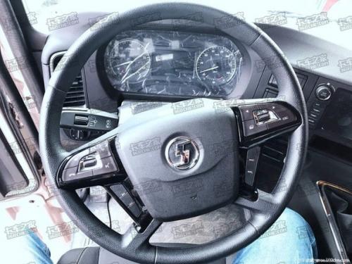 Shaanxi Delong X6000. 09