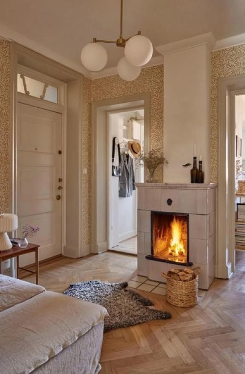 Самый практичный и необычный способ внести в дизайн комнаты своеобразную изюминку - это установка камина в интерьере. 01