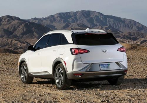 Hyundai Fcev 2018 - экологически чистый автомобиль нового поколения. 01