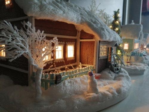 Миниатюрная композиция для украшения камина. 03