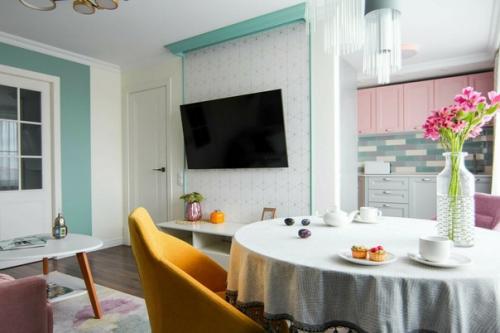 Невероятное преображение трешки в старом фонде. 02