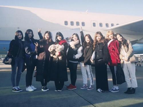 Маленькая воздушная кофейня в центре. 01