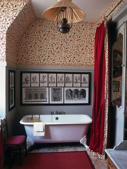 Люстра в ванной - смелое и элегантное решение. 01