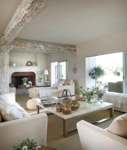 Очаровательный, светлый интерьер двухэтажного дома в Испании. 02