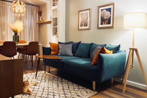 Отличный пример того, как цвет Оживляет интерьер. 03