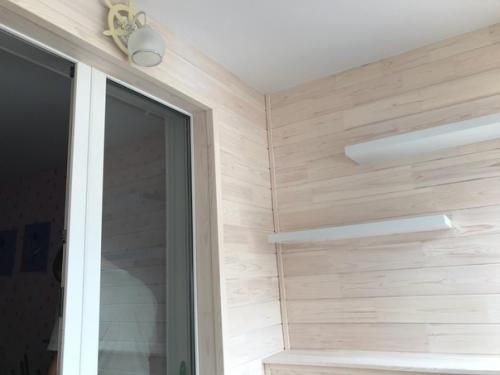 Решили сделать ремонт на лоджии и добавили спальное место! 02