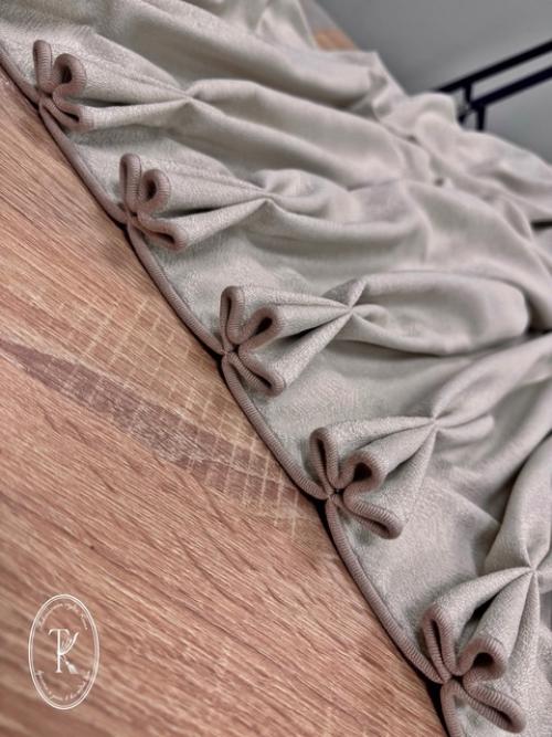 Ванильная кухня.  Именно такой я ее увидела, когда пришла на замер и подбор ткани. 07