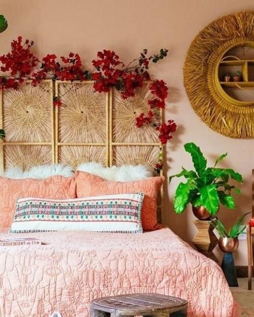 Бохо спальня. В последнее время этот стиль достаточно часто встречается в интерьерах блогеров. 04