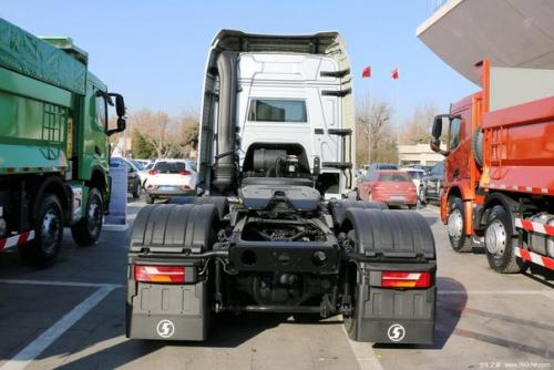 Shaanxi Delong X6000. 06