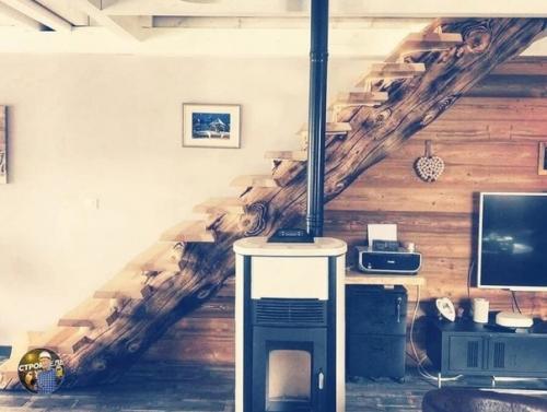 Дерево всегда будет актуально в любом интерьере дома или квартиры. 01