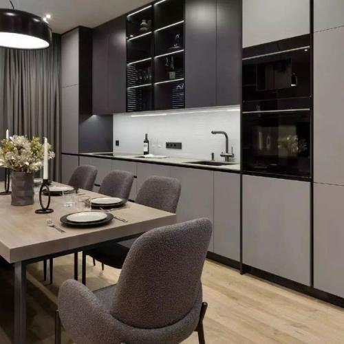 Кухня - гостиная - очень распространенное решение в современном мире. 02