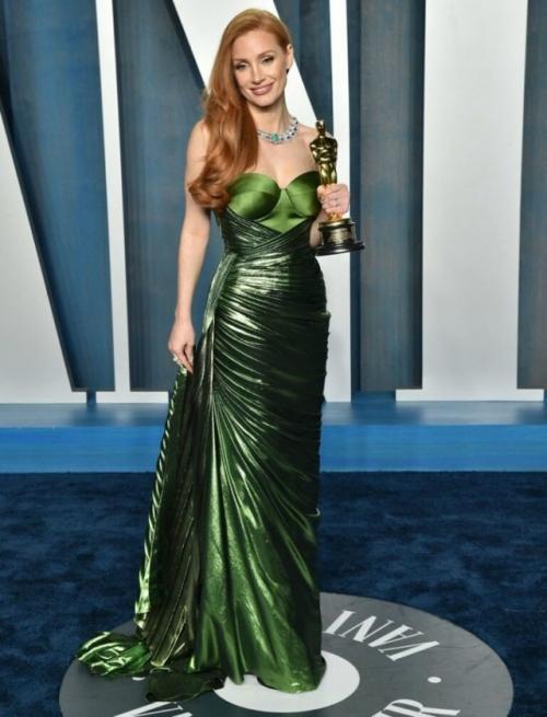 Гипнотические платья Джессики честейн на Oscars и Vanity Fair (2022). 03