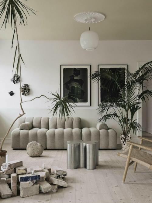 Датский архитектор и художник Александра мадирацца превратила свой дом в хеллерупе, пригороде Копенгагена, в личный манифест. 01