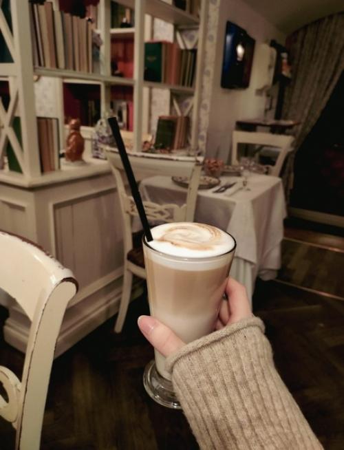 Я посетила уютнейший ресторан домашней кухни Mari Vanna и делюсь с вами впечатлениями! 02