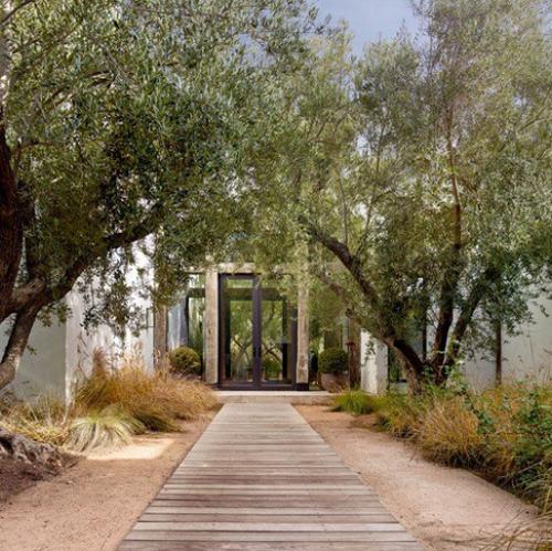 Интерьер. Просторный особняк в Беверли - хиллз, США. 01