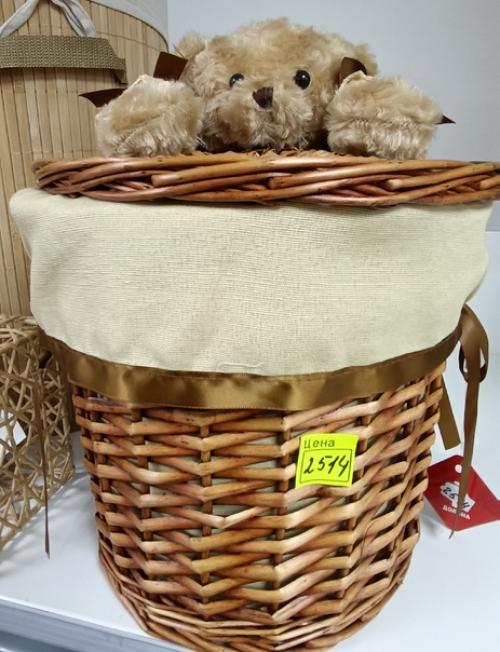 Плетеные корзины для белья станут отличным украшением для любой ванной комнаты. 08