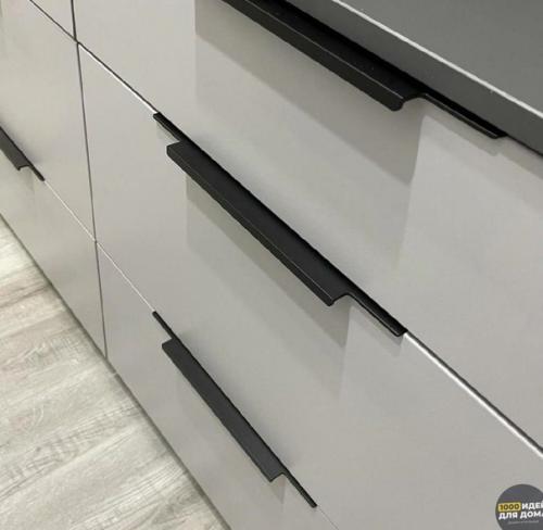 Интерьер прихожей. С вместительным шкафом. 06