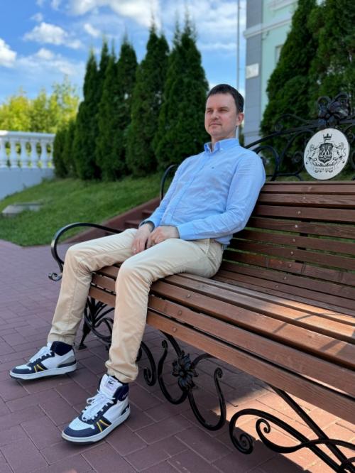 Когда мы на Речников купили.  