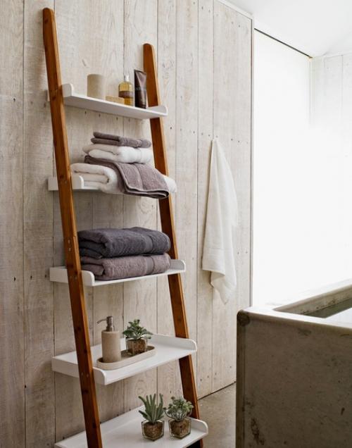 Обычная стремянка пригодится не только во время ремонта, но и после него - она может стать отличным предметом декора. 04