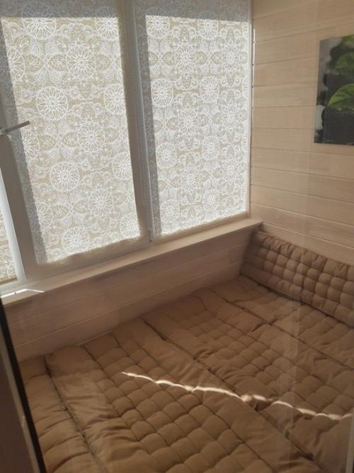 Решили сделать ремонт на лоджии и добавили спальное место! 06