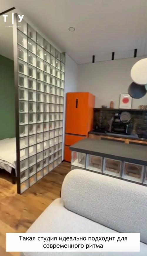 Компактная квартира - студия объединяет функциональность и уют в одном пространстве. 01