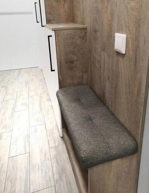 Практичное решение. В оформлении прихожей. 03