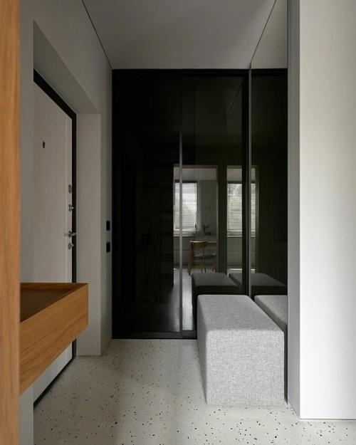 Дизайнер Юлия Смышляева оформила вневременной эргономичный интерьер для молодой семейной пары. 06