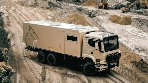 Роскошный внедорожный автодом Fennek 6X6 от Reimers Brothers Expedition оценен в $1, 86 млн.

