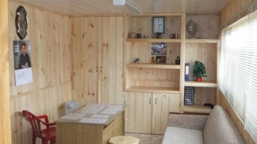 Многие ассоциируют бытовки с недолговечными конструкциями, которые используются исключительно для хранения разного инвентаря. 04 Многие ассоциируют бытовки с недолговечными конструкциями, которые используются исключительно для хранения разного инвентаря. 04