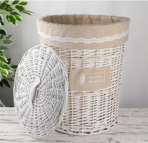 Плетеные корзины для белья станут отличным украшением для любой ванной комнаты. 04