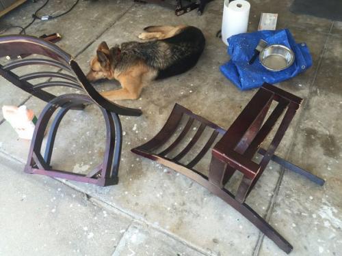 Скамейка из старых стульев своими руками. 02