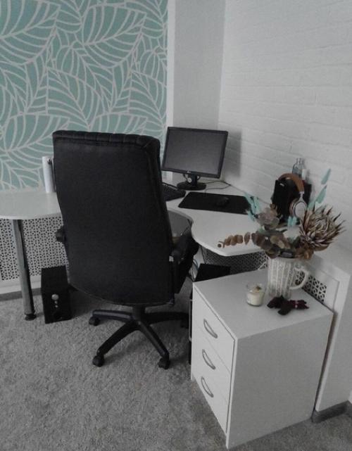 Бюджетный вариант оформления спальни. 02