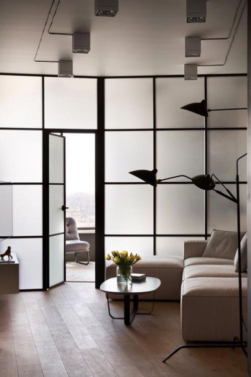 Просторная квартира. В тёмных оттенках. 03