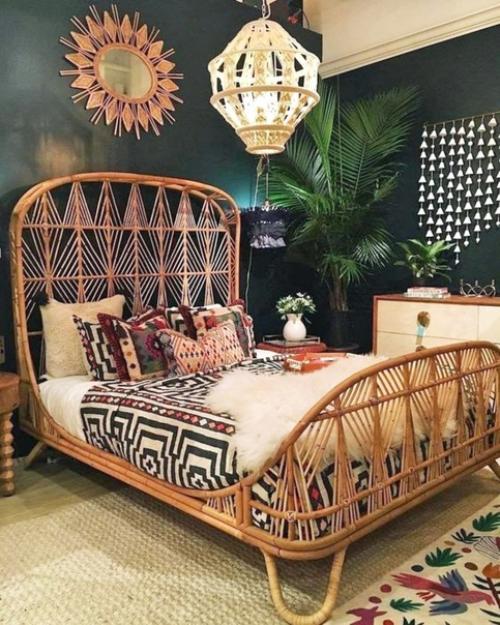 Бохо спальня. В последнее время этот стиль достаточно часто встречается в интерьерах блогеров. 01