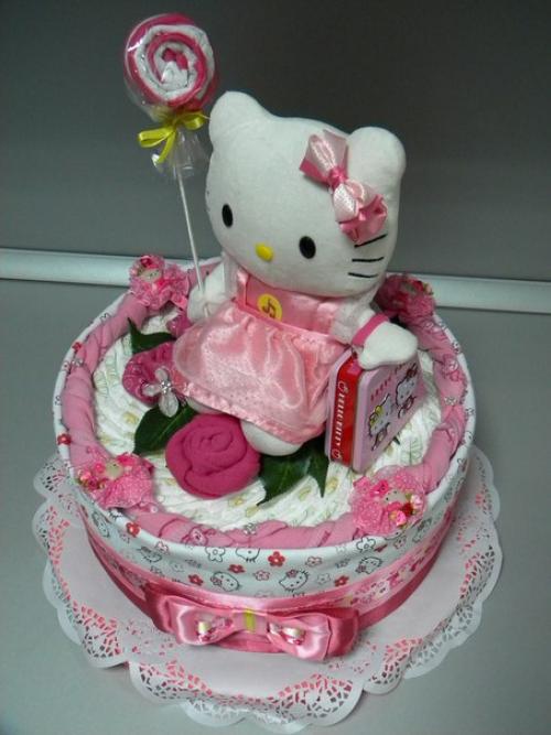 Хочу показать вам еще одно направление в дизайне - подарки из памперсов. 01