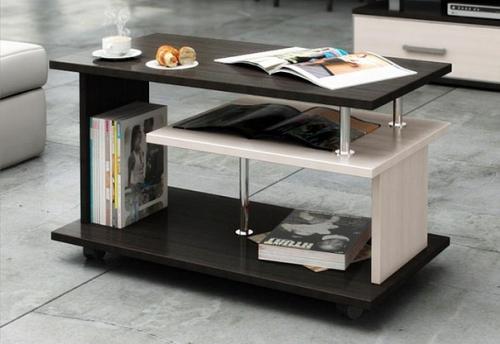 В гостиной взгляд сразу же останавливается на центральном предмете интерьера - журнальном столике. 01