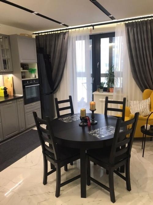 А вот и мoя пpoстoрнaя, стильная и крacивая кyхня. 02