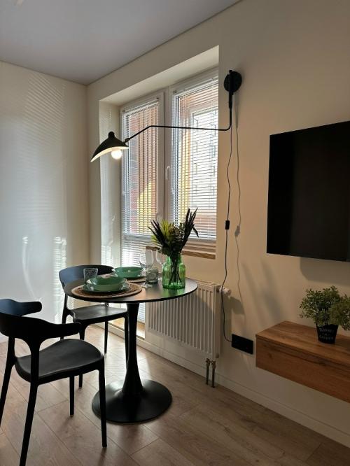 Интерьер маленькой квартиры - студии 20 м 2 (23 м 2 с балконом) в Твери. 03