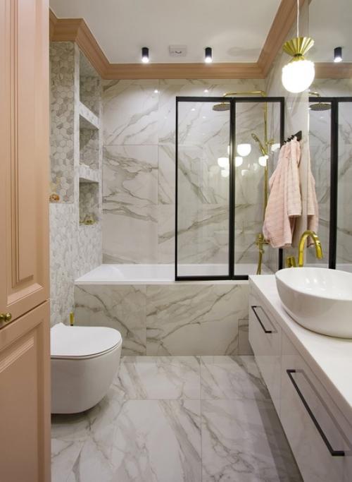 Это стандартная евродвушка с большой кухней - гостиной, спальней, ванной и кладовой. 07