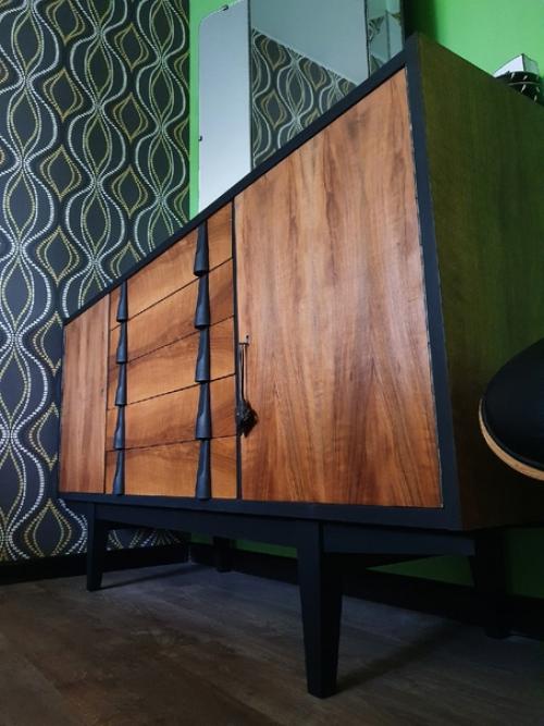 Приветствую, дорогие спасители винтажных, антикварных и просто милых сердцу вещей. 01 Приветствую, дорогие спасители винтажных, антикварных и просто милых сердцу вещей. 01