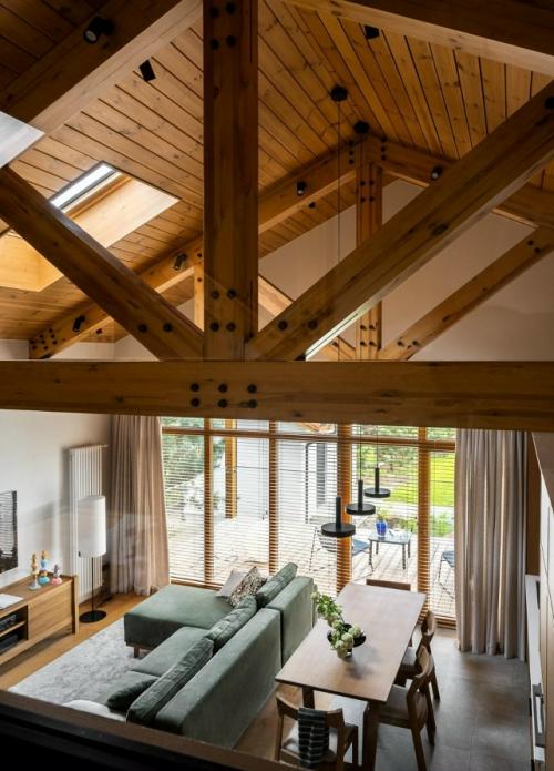 Этот дом под минском - отличный пример того, как функциональность и эстетика могут идти рука об руку. 01