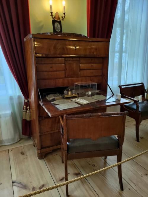 Интерьеры господского дома усадьбы пушкиных. 02