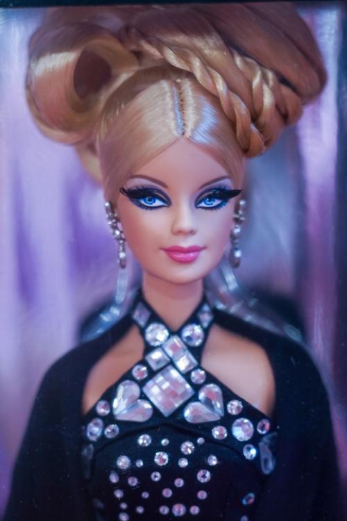 В связи с обновлениями мы несколько постоянных экспозиций новинками побаловали. 04