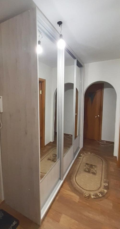 Наши работы. Встроенный шкаф - купе в пгт. 02