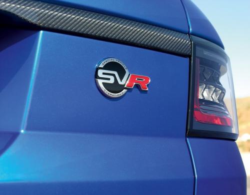 Обновленный Range Rover Sport SVR показали в Сети. 05