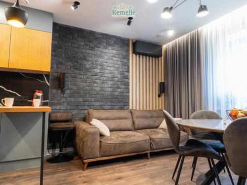 Выбор цвета стен зависит от ваших предпочтений, стиля интерьера и желаемой атмосферы. 01