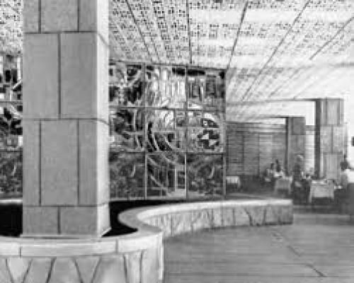 Непонятные современному городскому жителю: зачем вешать ковер на стену. 02