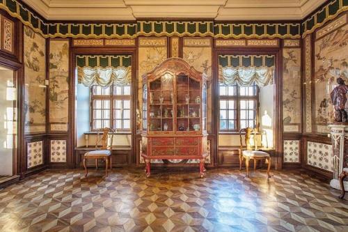 Великолепные интерьеры меншиковского дворца. 06