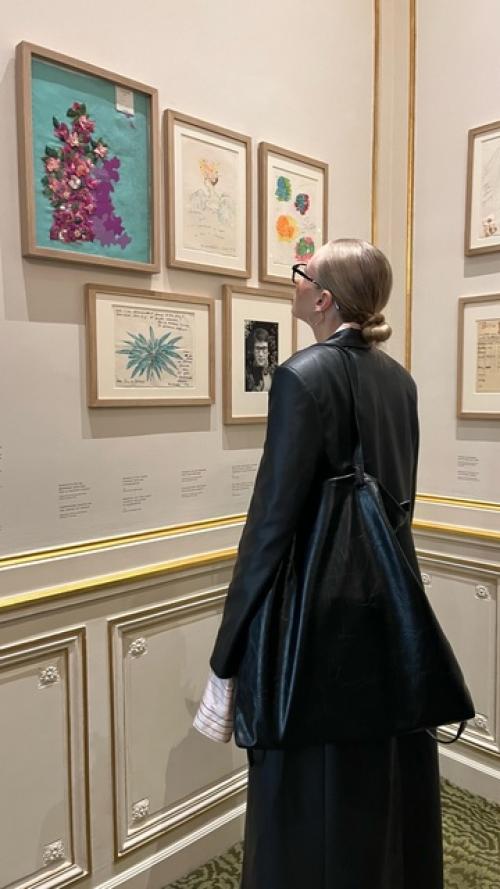 Выставка Les Fleurs d'Yves Saint Laurent в фонде YSL / Париж. 01